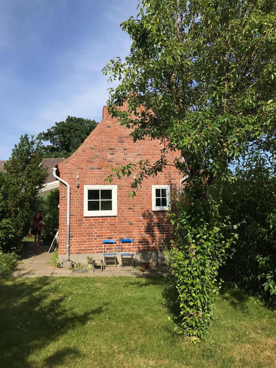 Schoenes-Ferienhaus-Mit-Garten-Mid-Century-Moebeln-In-Strand-Naehe-Avendorf Avendorf auf Fehmarn Екстериор снимка